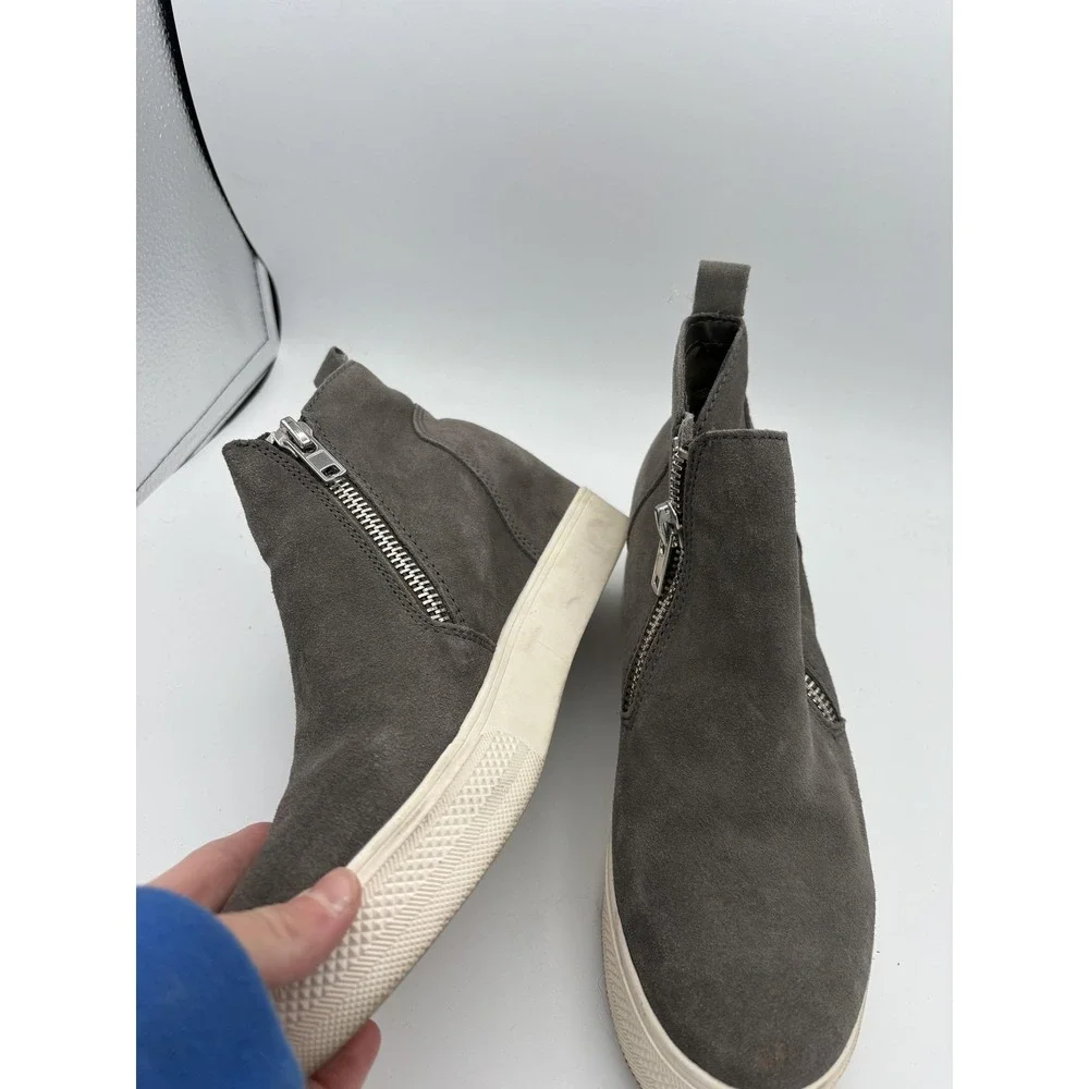 Steve Madden Shoes Womens Size 9.5 Gray Suede Hidden Wedge Zip Sneakers Wedgie
